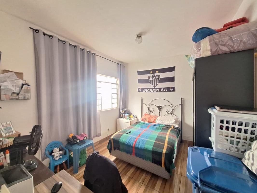 Casa, Fernão Dias, 3 Quartos, 2 Vagas, 1 Suíte