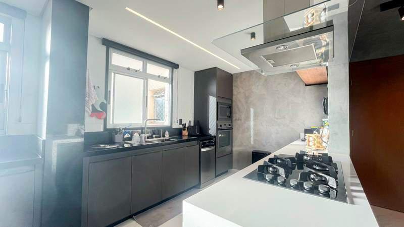 Apartamento, Luxemburgo, 3 Quartos, 4 Vagas, 2 Suítes