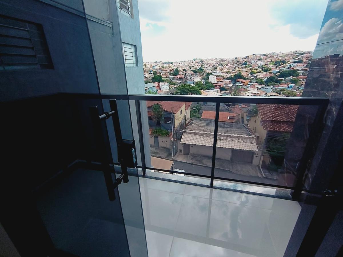 Cobertura, Céu Azul, 2 Quartos, 1 Vaga