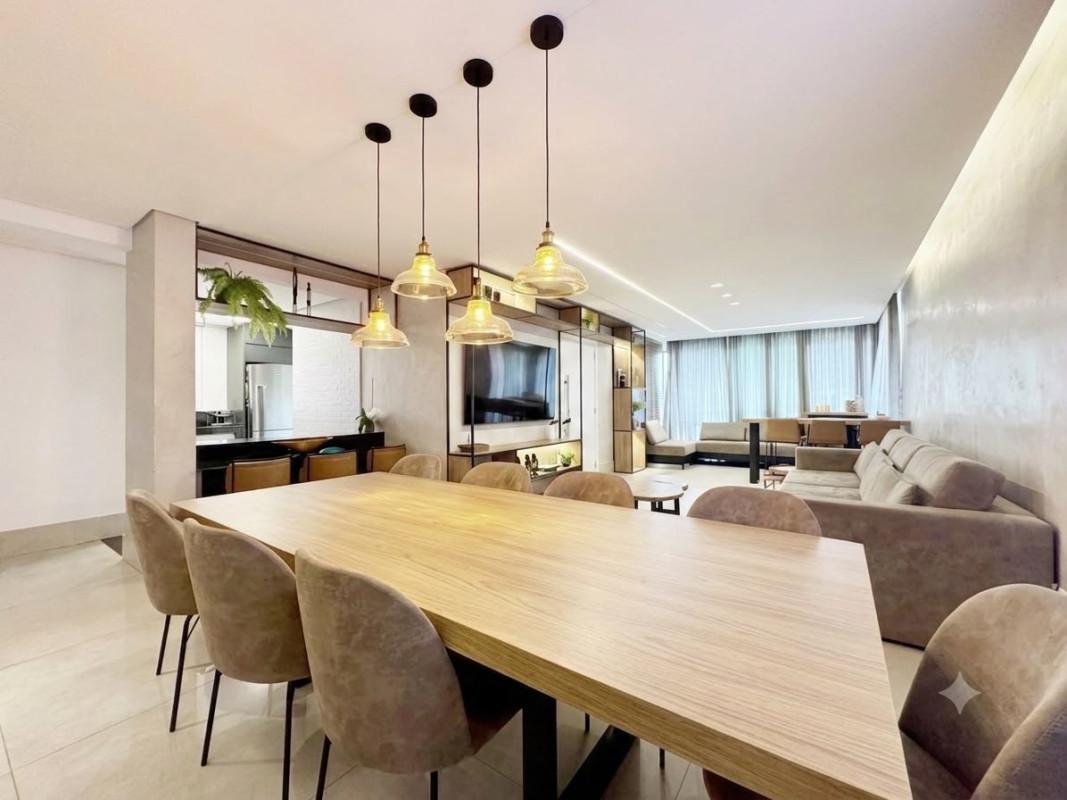 Apartamento, Castelo, 4 Quartos, 3 Vagas, 2 Suítes