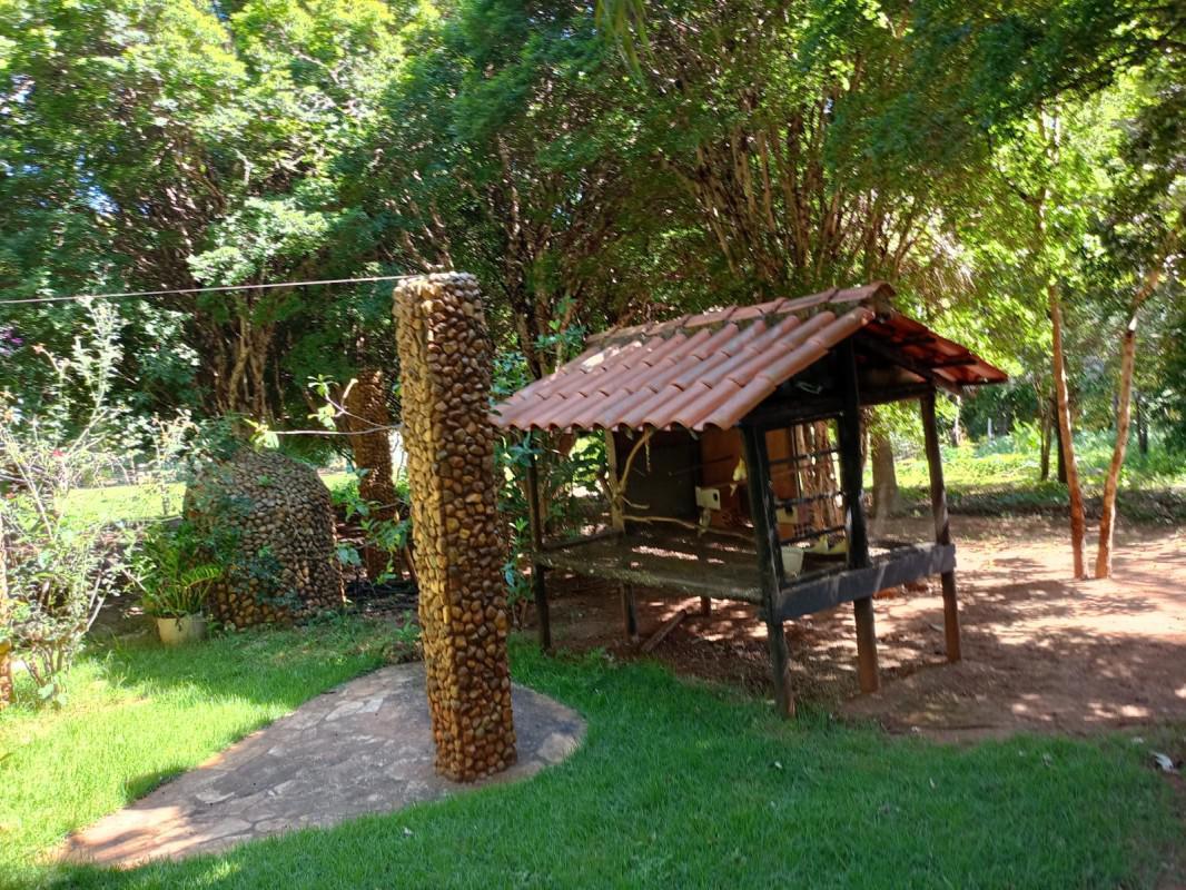 Fazenda, Ravena, 5 Quartos, 2 Vagas, 4 Suítes