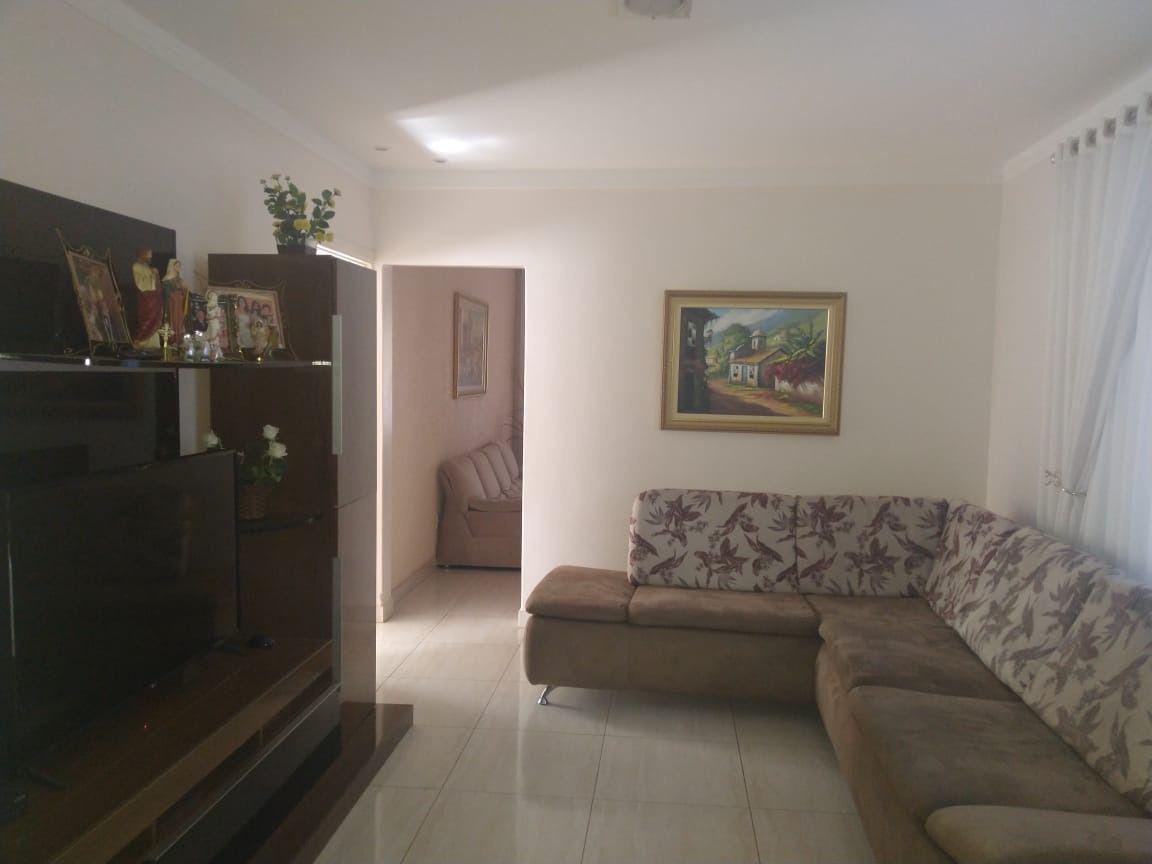 Casa, Santa Maria, 4 Quartos, 2 Vagas, 3 Suítes