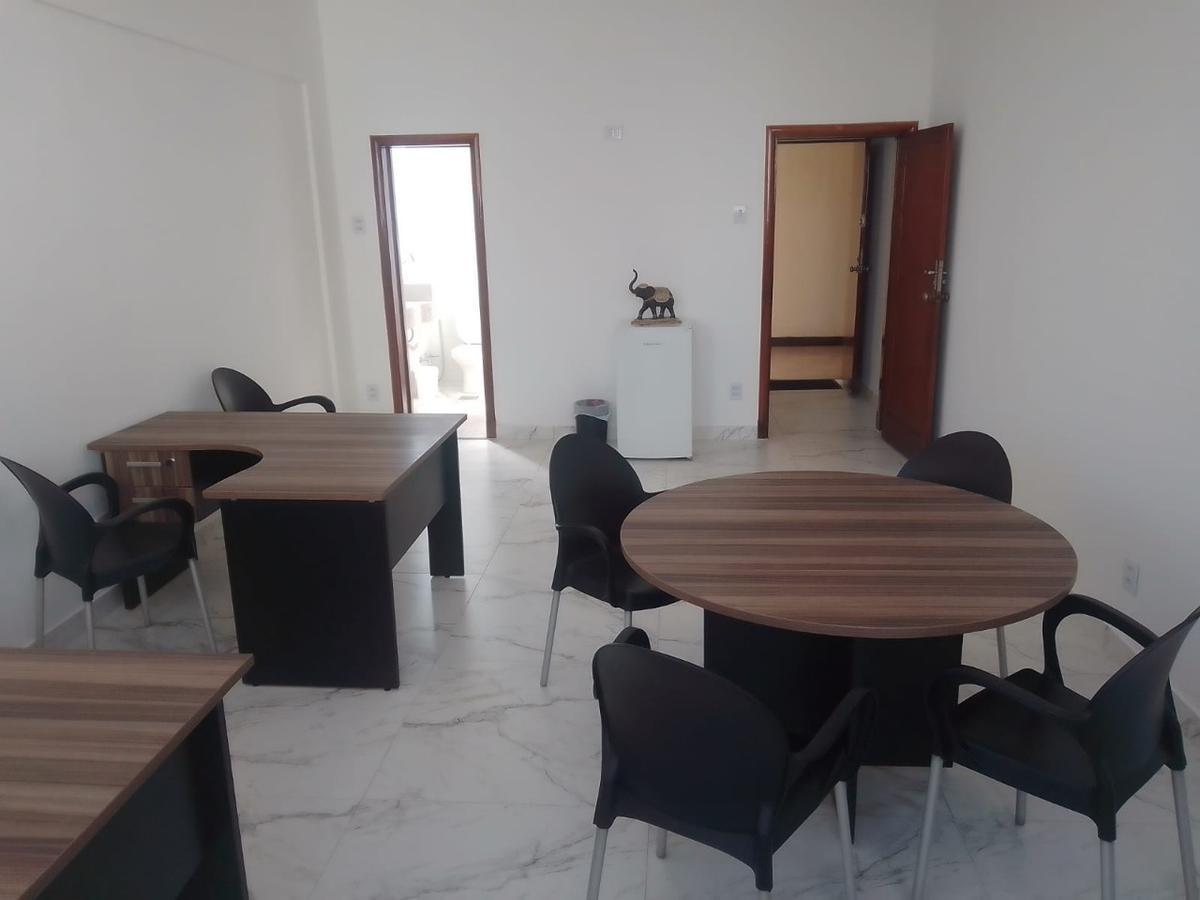 Sala, Centro, 0 Quarto, 0 Vaga