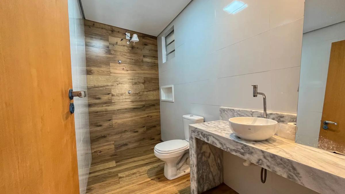 Casa, Estoril, 4 Quartos, 6 Vagas, 1 Suíte