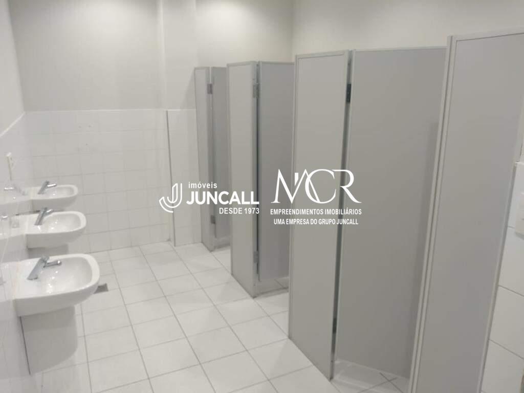 Loja, Luxemburgo, 54 Vagas