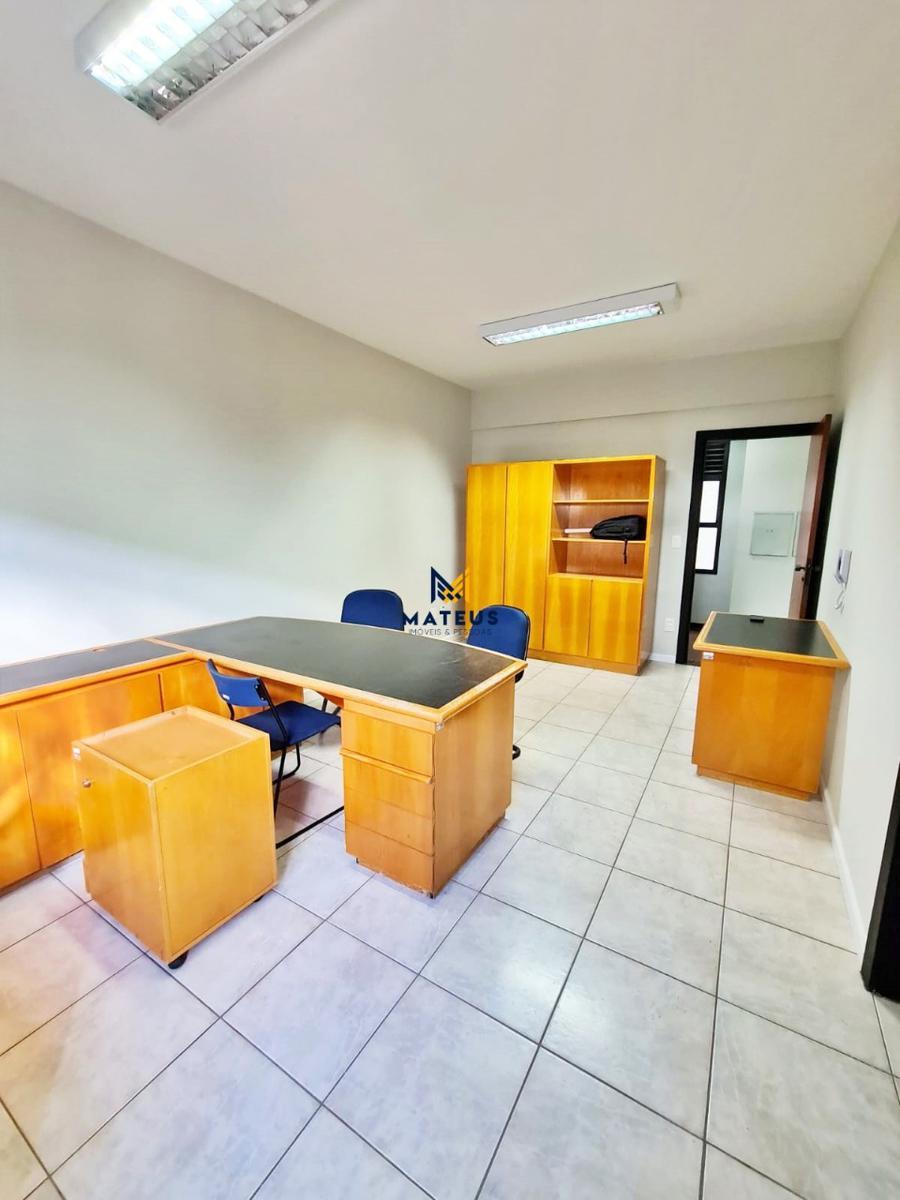 Sala, Barro Preto, 0 Quarto, 0 Vaga