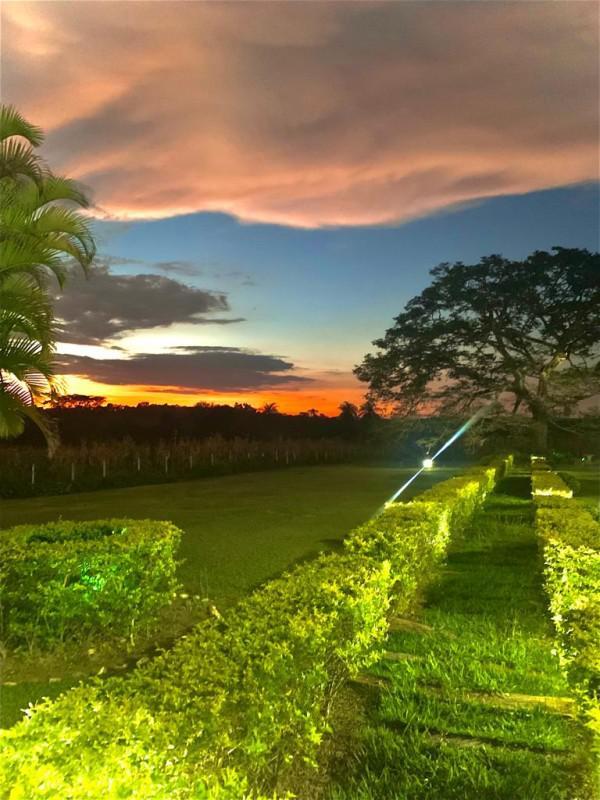 Fazenda, Centro, 3 Quartos, 10 Vagas, 1 Suíte