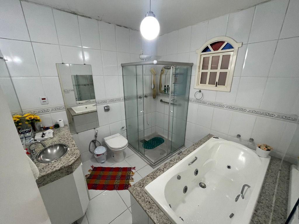 Casa, Nações Unidas, 5 Quartos, 3 Vagas, 2 Suítes