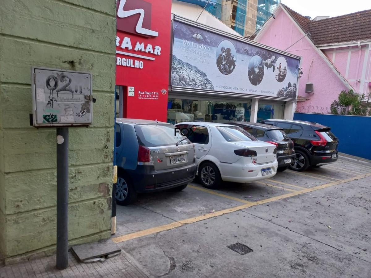 Apartamento, Funcionários, 2 Quartos, 2 Vagas, 1 Suíte