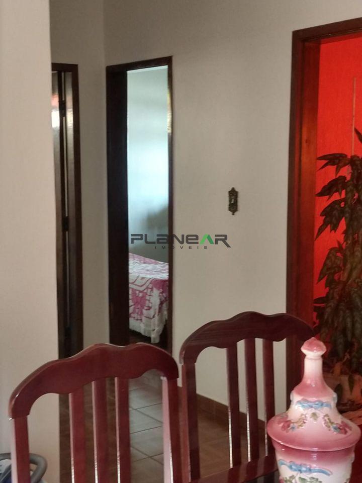 Casa, Bandeirantes, 4 Quartos, 1 Vaga