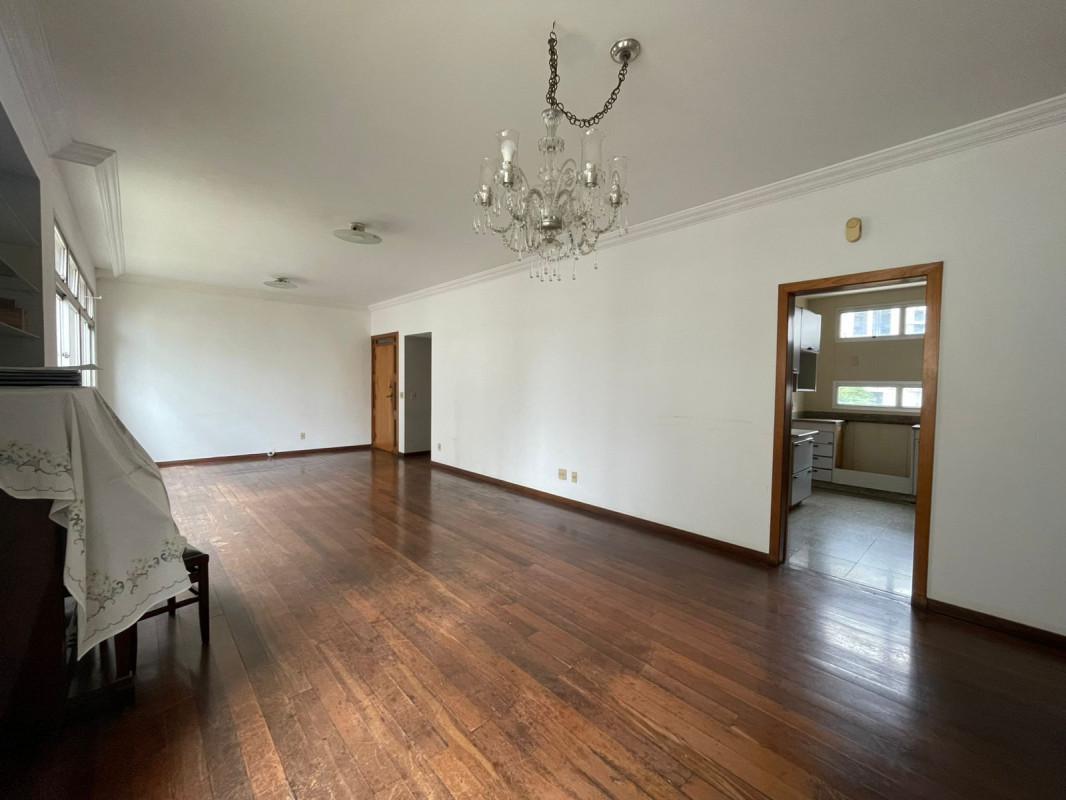 Apartamento, Funcionários, 4 Quartos, 2 Vagas, 1 Suíte