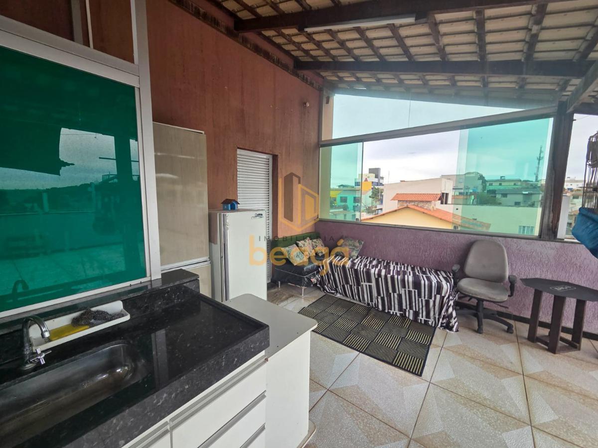 Cobertura, Coqueiros, 3 Quartos, 1 Vaga, 1 Suíte