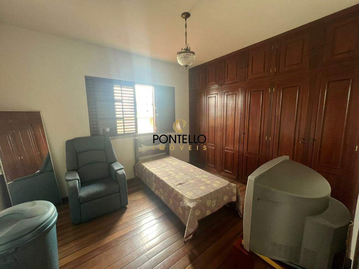 Casa, Jardim Arizona, 6 Quartos, 4 Vagas, 1 Suíte