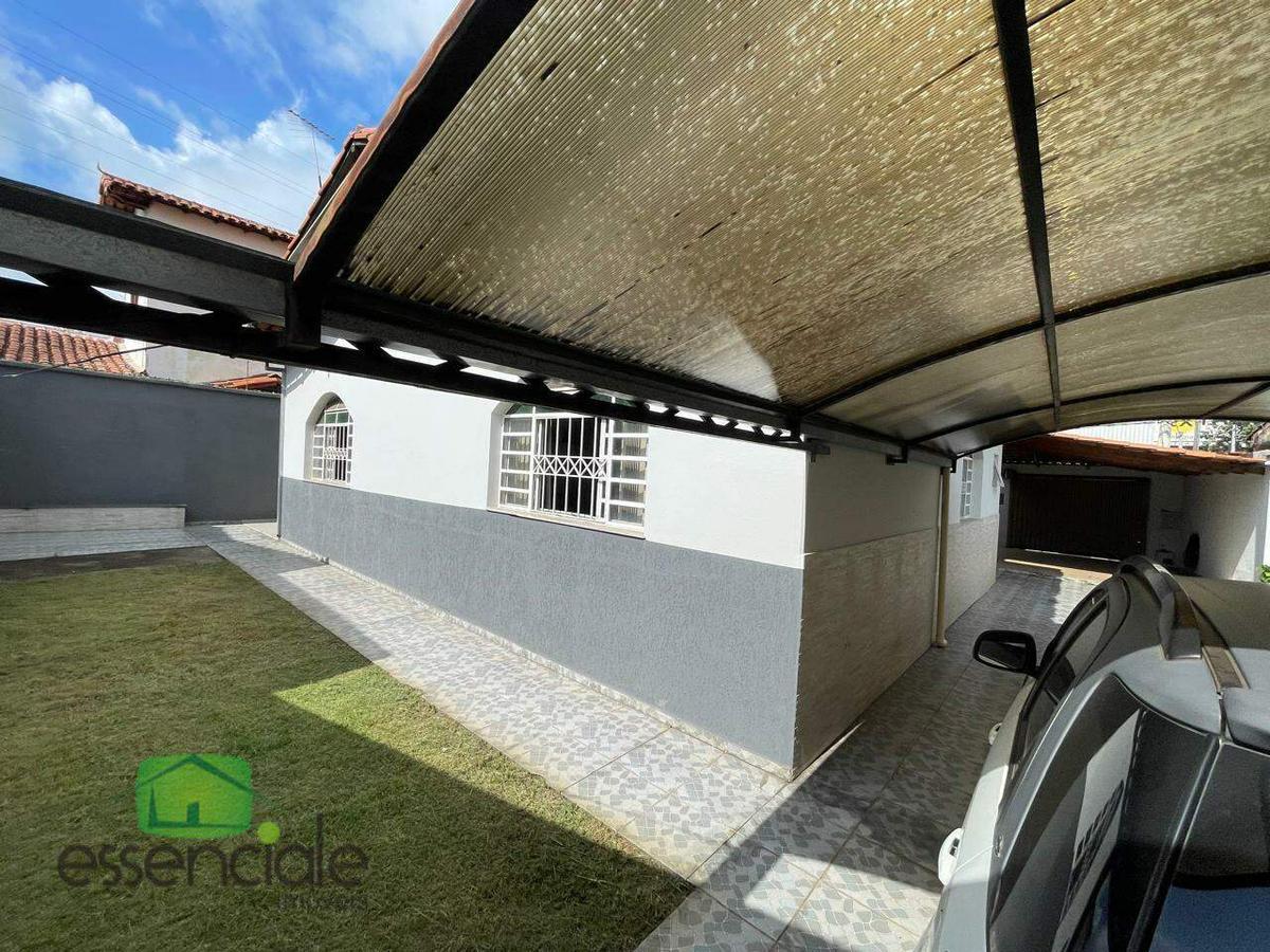 Casa, Jardim Riacho das Pedras, 3 Quartos, 6 Vagas, 2 Suítes