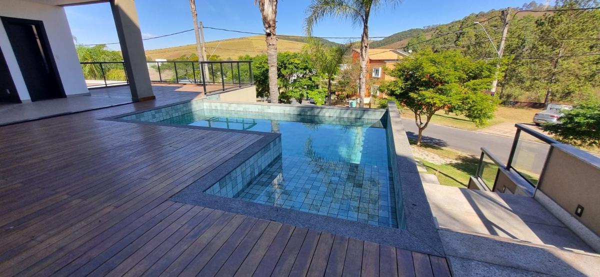 Casa, Alphaville - Lagoa dos Ingleses, 4 Quartos, 0 Vaga, 4 Suítes
