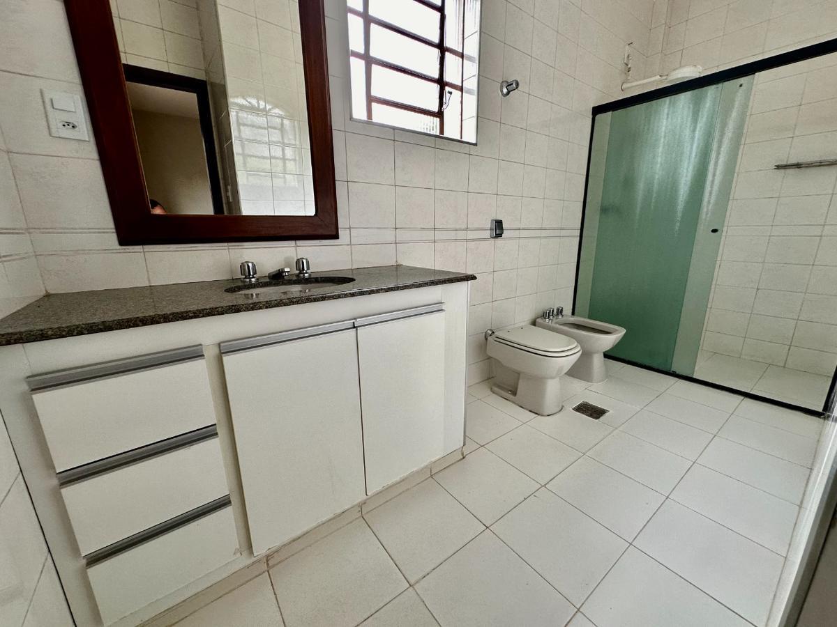 Casa, São José, 4 Quartos, 4 Vagas, 2 Suítes