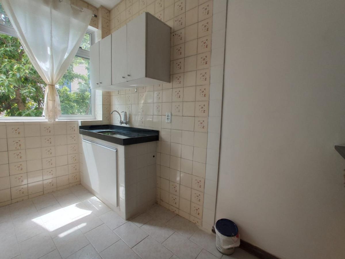 Apartamento, Sagrada Família, 2 Quartos, 0 Vaga