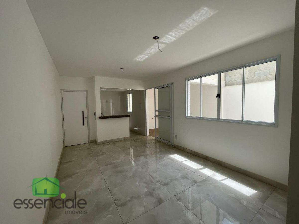 Apartamento, Europa, 2 Quartos, 1 Vaga, 1 Suíte