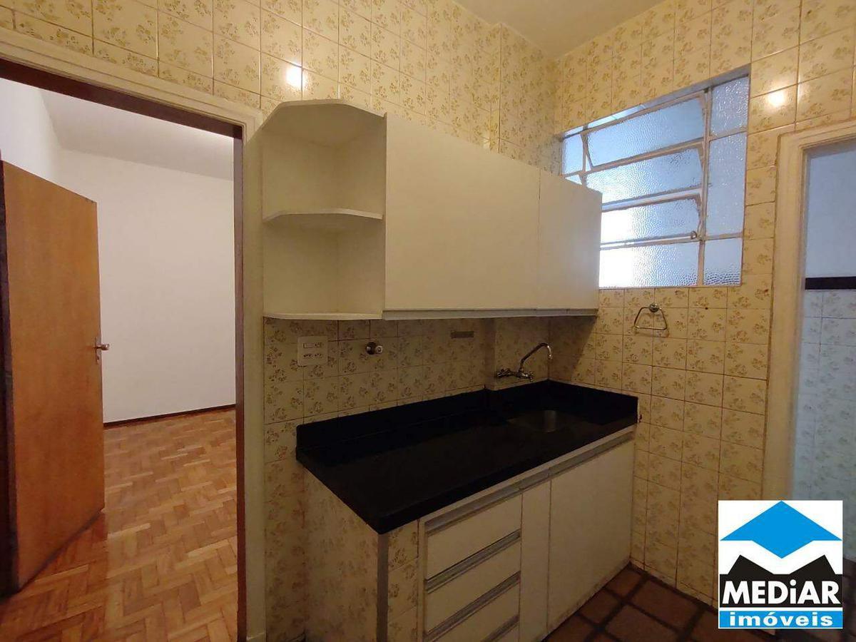 Apartamento, Centro, 2 Quartos, 0 Vaga