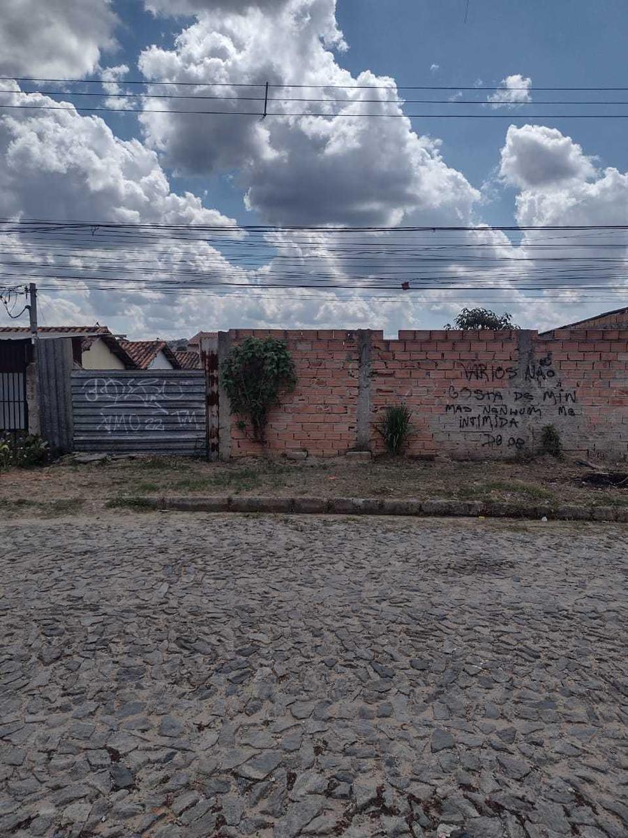 Lote, Florença, 0 Quarto, 0 Vaga
