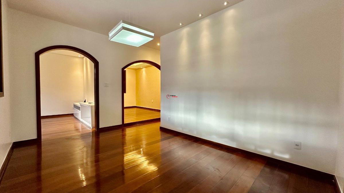 Casa, Itapoã, 3 Quartos, 4 Vagas, 1 Suíte