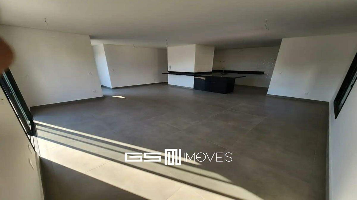 Apartamento, Vila Paris, 3 Quartos, 2 Vagas, 1 Suíte