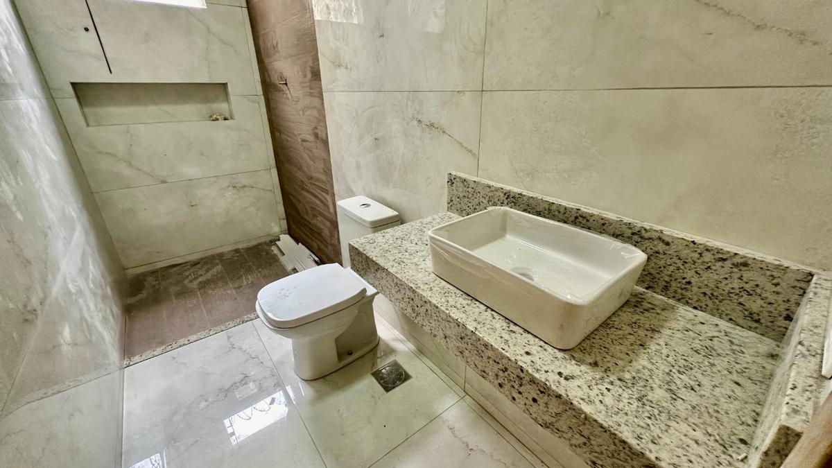 Casa, Conjunto Minascaixa, 3 Quartos, 2 Vagas, 1 Suíte