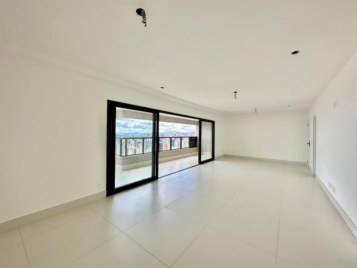 Apartamento, Santo Antônio, 4 Quartos, 4 Vagas, 2 Suítes