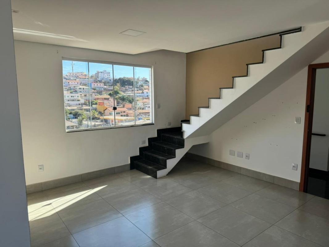 Cobertura, Santa Helena, 3 Quartos, 2 Vagas, 1 Suíte