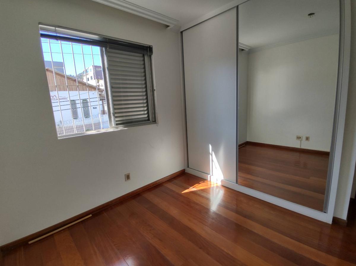 Apartamento, Santa Efigênia, 3 Quartos, 2 Vagas, 1 Suíte