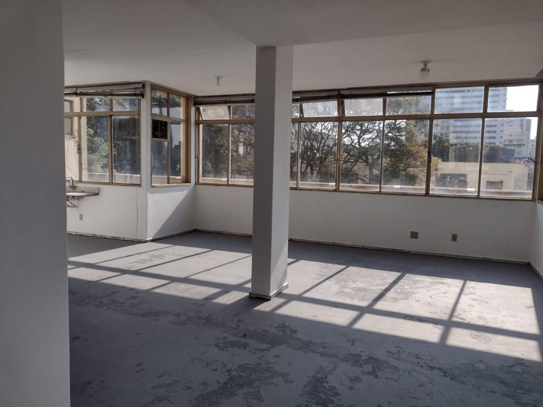 Sala, Barro Preto, 0 Quarto, 0 Vaga