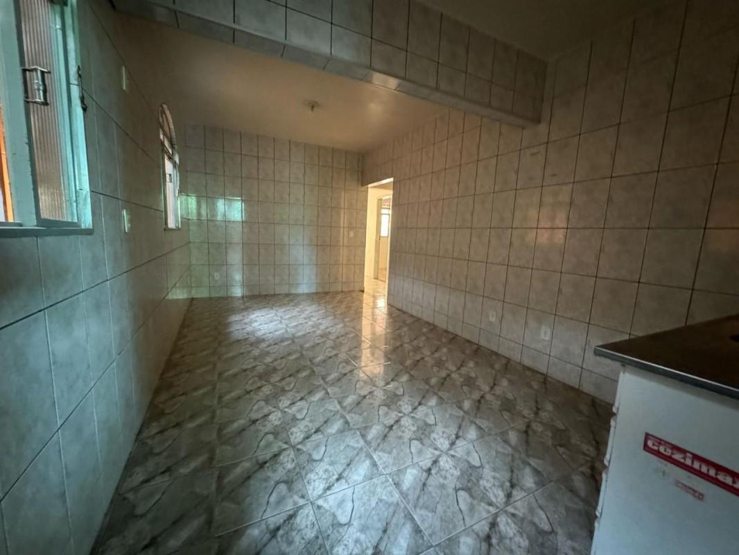 Casa, Petrópolis (barreiro), 4 Quartos, 3 Vagas, 2 Suítes