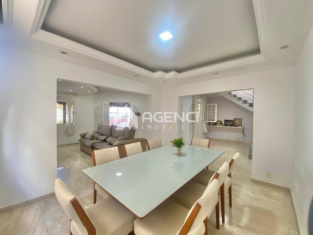 Casa, Serrano, 4 Quartos, 0 Vaga, 1 Suíte