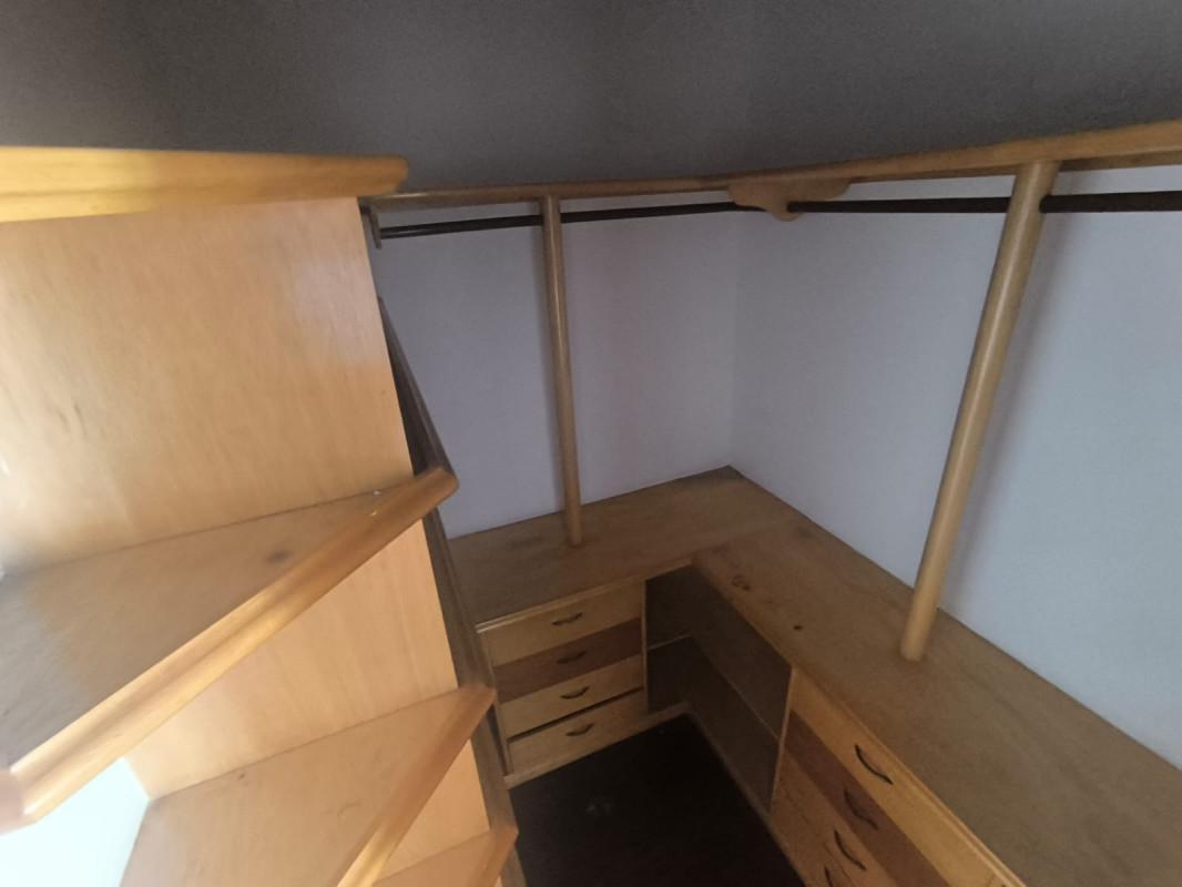 Casa, Santa Cruz, 5 Quartos, 1 Vaga, 1 Suíte