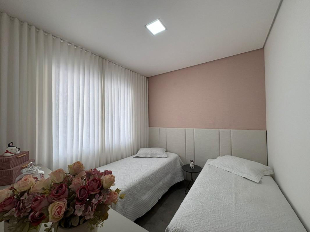 Casa, Masterville, 3 Quartos, 5 Vagas, 1 Suíte