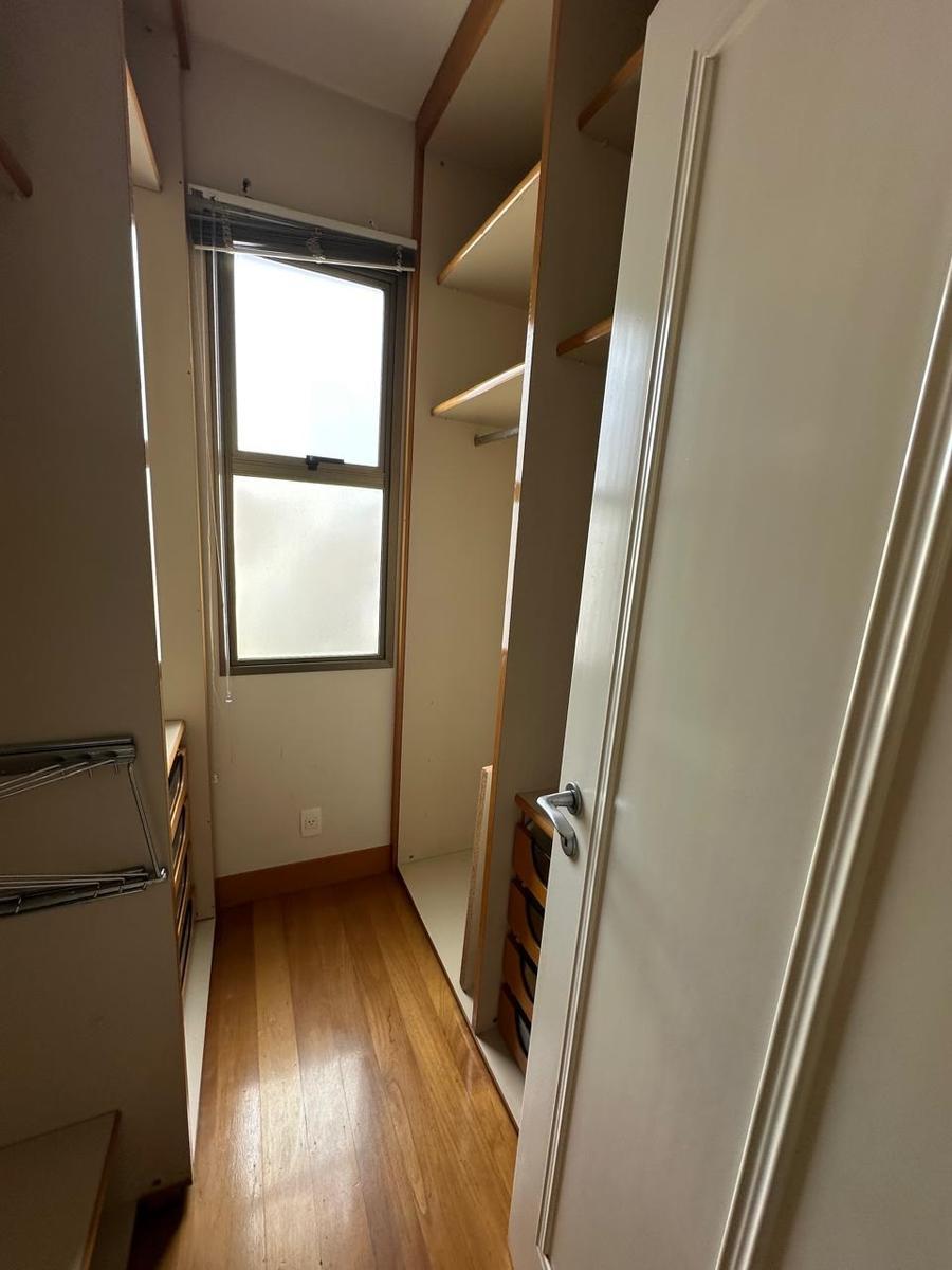 Apartamento, Funcionários, 4 Quartos, 3 Vagas, 2 Suítes