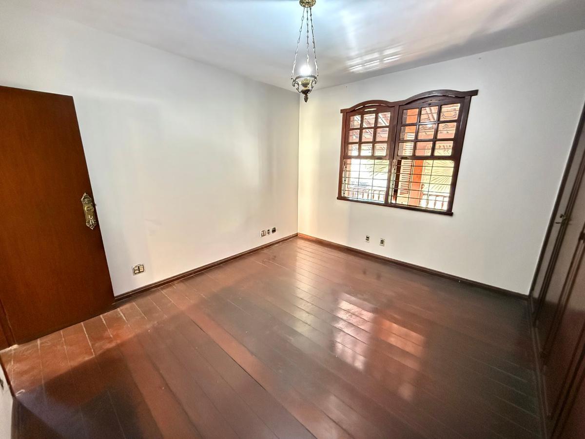 Casa, São José, 4 Quartos, 1 Vaga, 2 Suítes