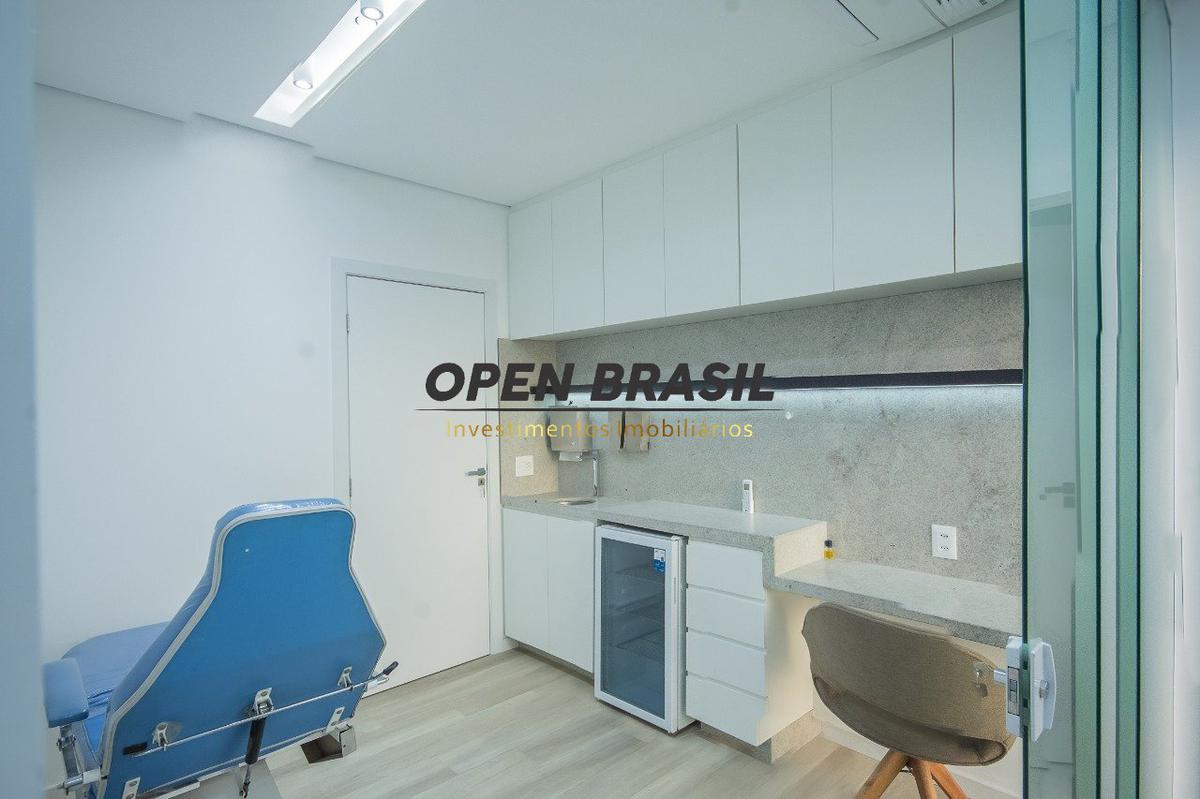 Galpão, Prado, 2 Quartos, 0 Vaga, 2 Suítes