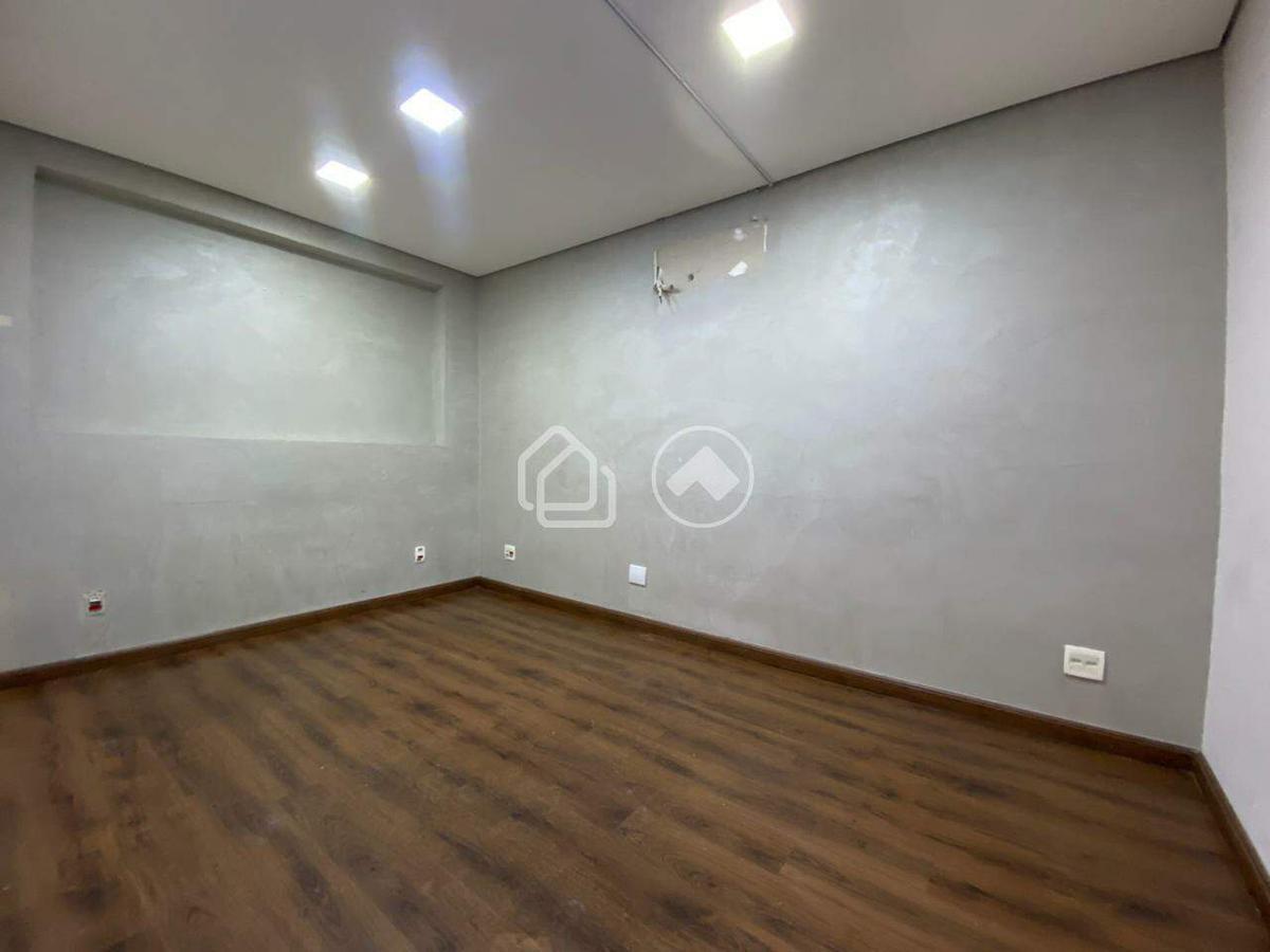 Loja, Buritis, 10 Vagas