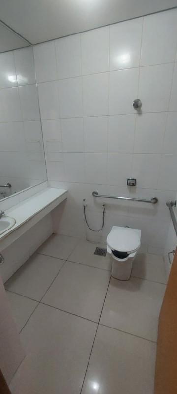 Casa Comercial, Funcionários, 0 Quarto, 0 Vaga