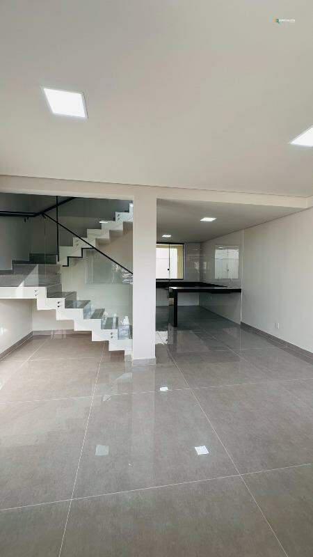Casa, Boa Esperança, 3 Quartos, 2 Vagas, 1 Suíte