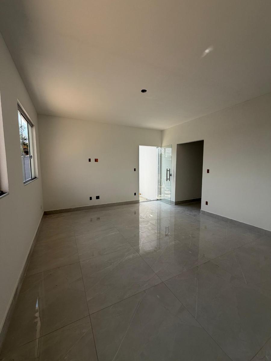 Casa, Vida Nova, 3 Quartos, 4 Vagas, 1 Suíte