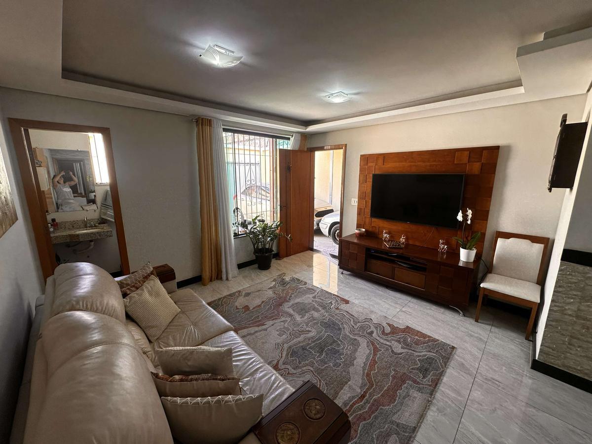 Casa, Fernão Dias, 3 Quartos, 2 Vagas, 1 Suíte