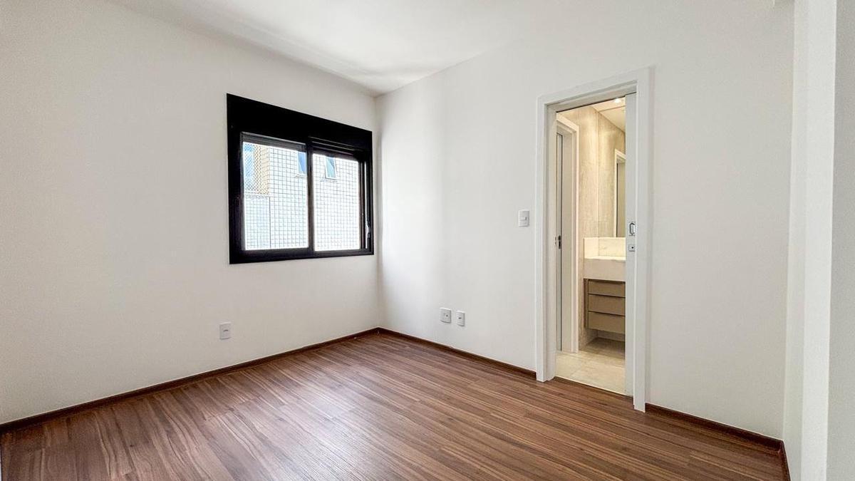 Apartamento, Cruzeiro, 3 Quartos, 2 Vagas, 2 Suítes