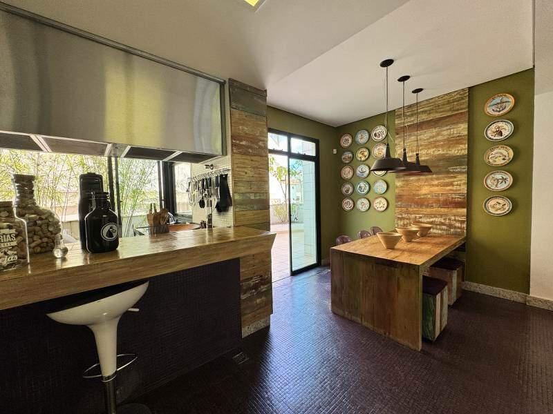 Apartamento, Sion, 3 Quartos, 4 Vagas, 1 Suíte