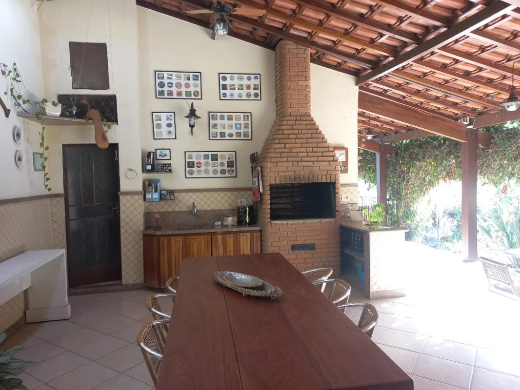 Lote, Itapoã, 1 Quarto, 4 Vagas, 1 Suíte