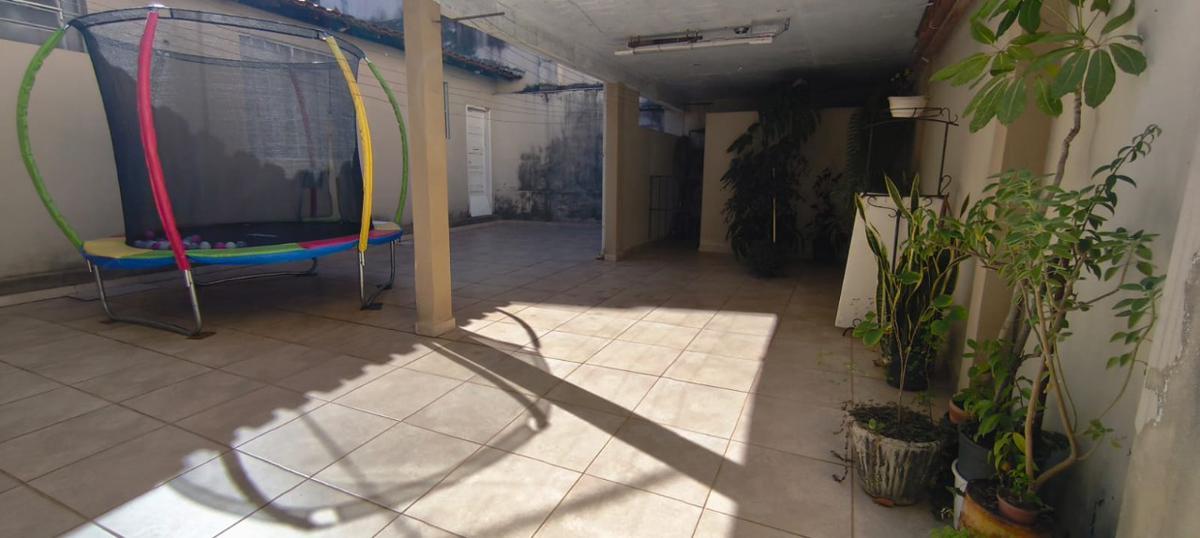 Casa, Cachoeirinha, 6 Quartos, 4 Vagas, 2 Suítes