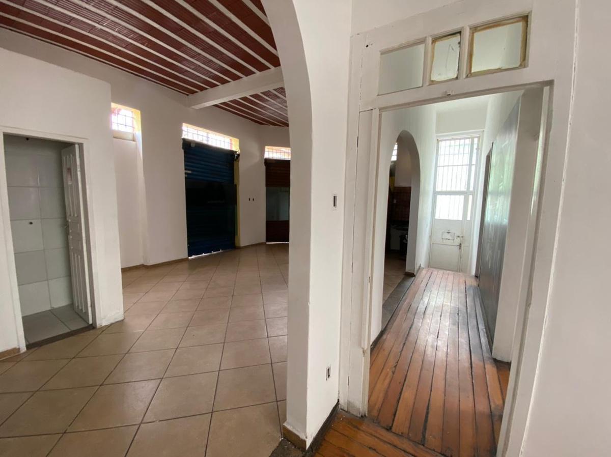 Lote, Lagoinha, 1 Quarto, 0 Vaga, 1 Suíte