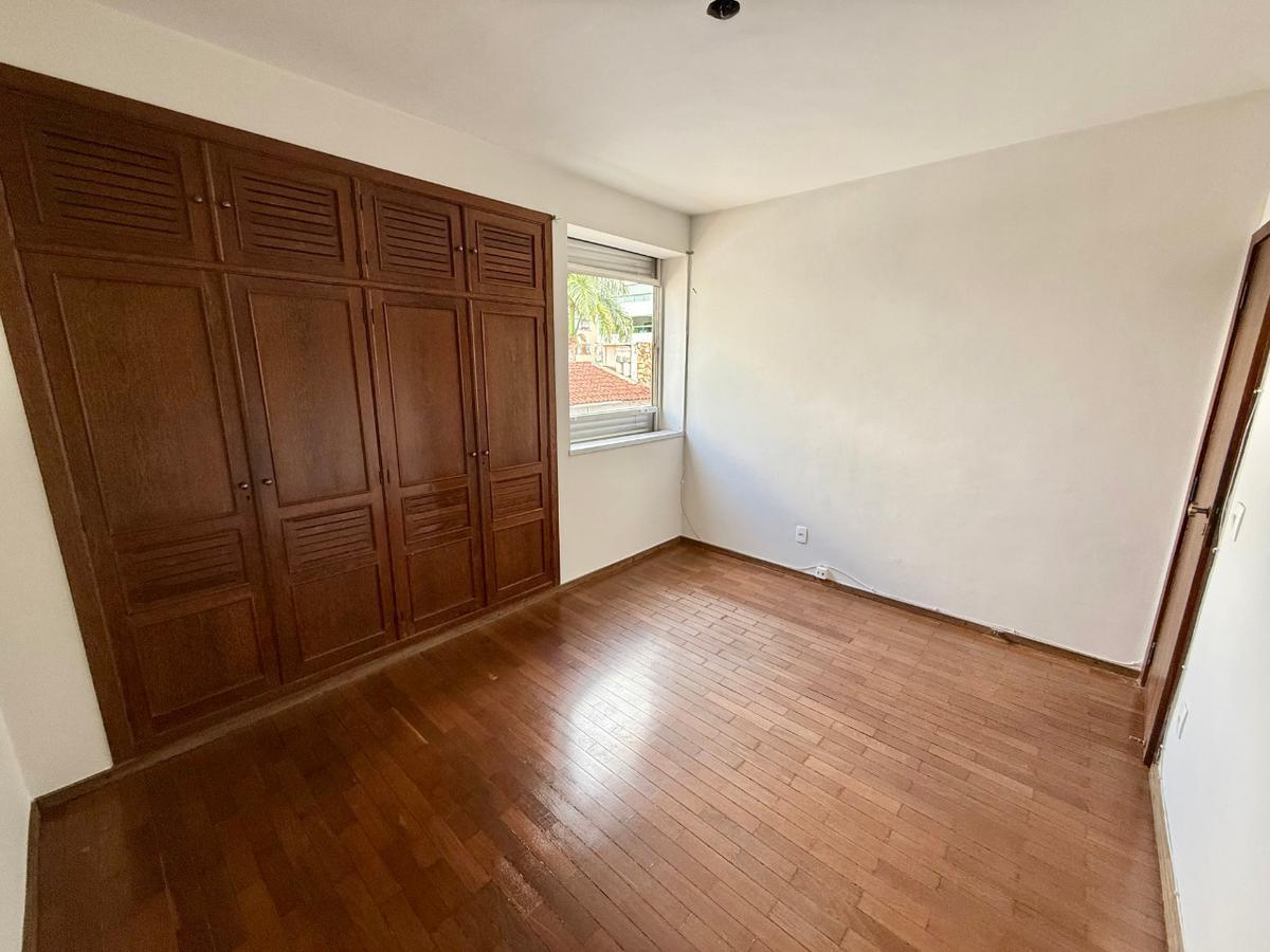 Apartamento, São José, 4 Quartos, 2 Vagas, 1 Suíte