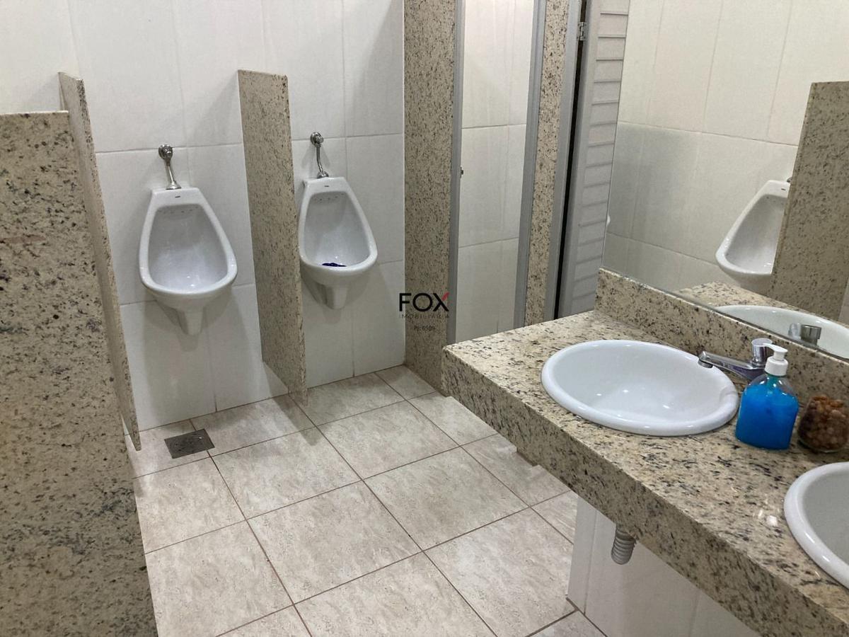 Prédio, Lourdes, 0 Quarto, 10 Vagas